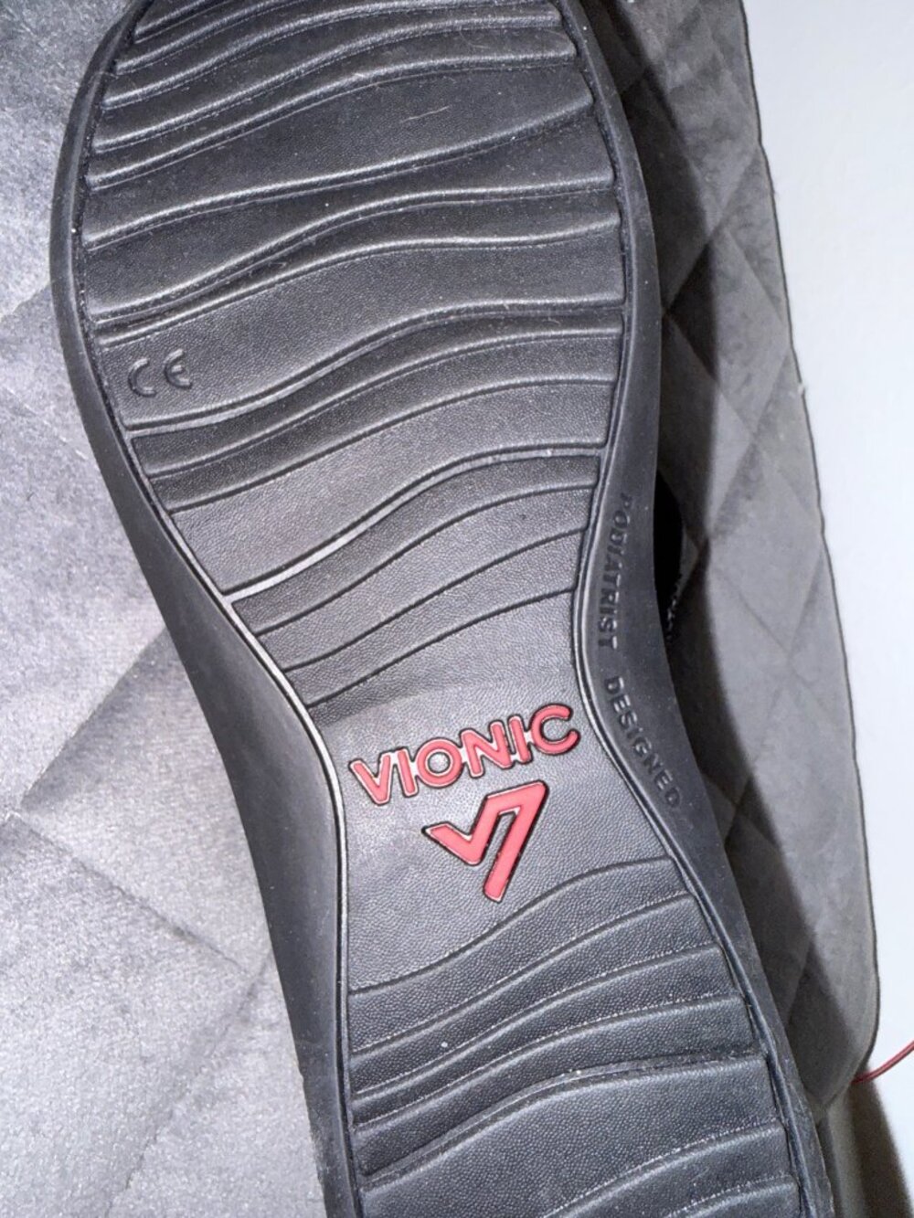 Vionic Pacific Naples Raised Wedge Black Sandals size 8 - Picture 5 of 8